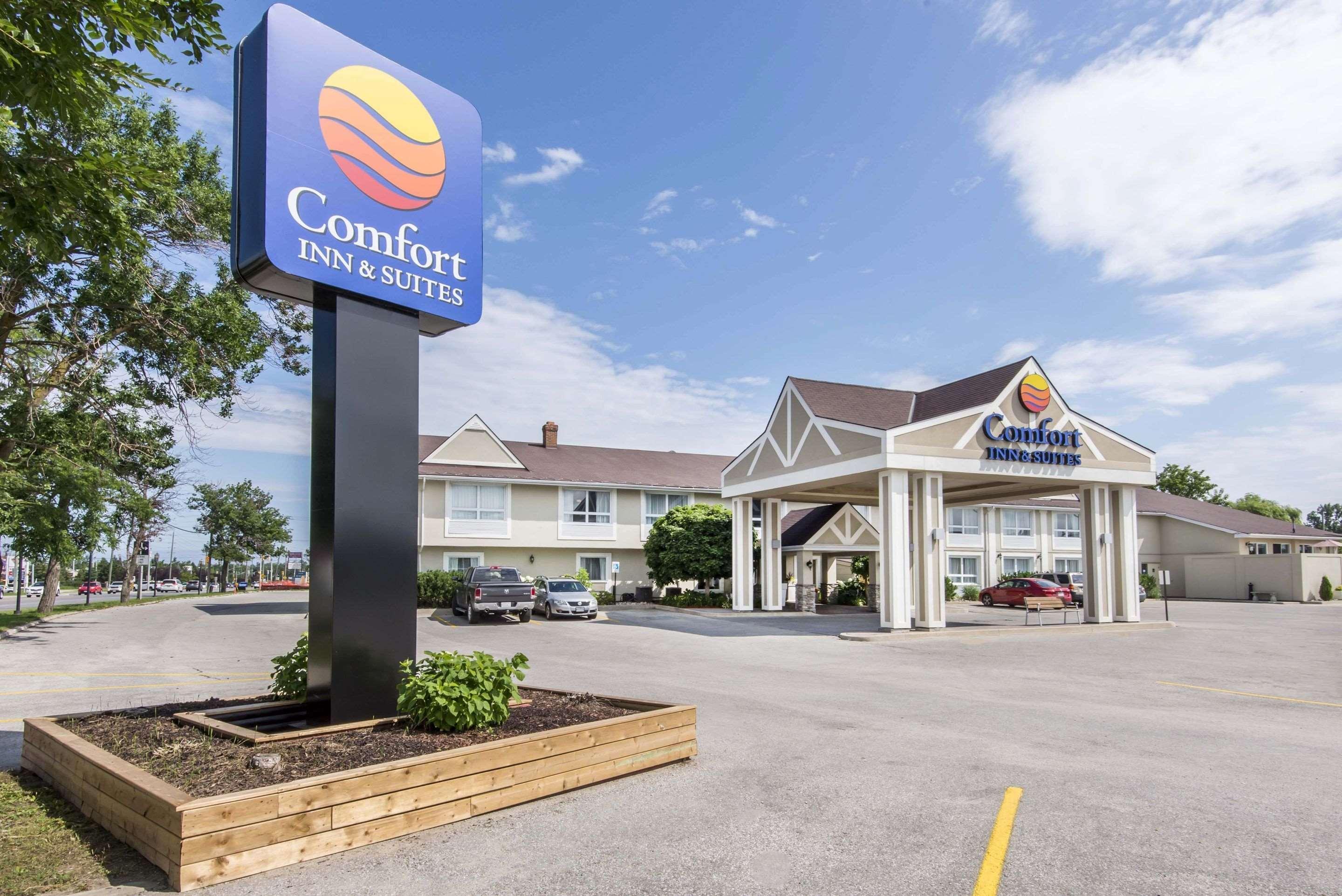 Comfort Inn & Suites Collingwood Exterior photo